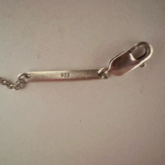 Kendra Scott Elisa Short Pendant Necklace Sterling Silver - Picture 6 of 7